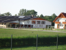 Ujeżdżalnie i stajnie